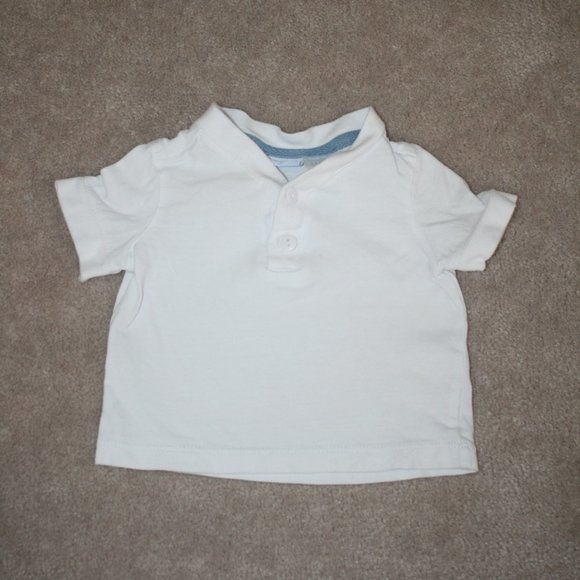 3/$20 White baby boy t-shirt blue pants 6 months - Picture 3 of 11